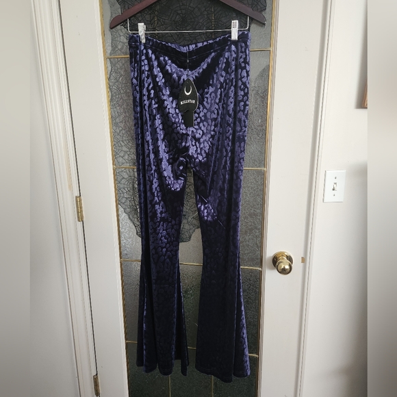 BNWT Killstar Ferine Bell Bottoms in Plum - Picture 4 of 6